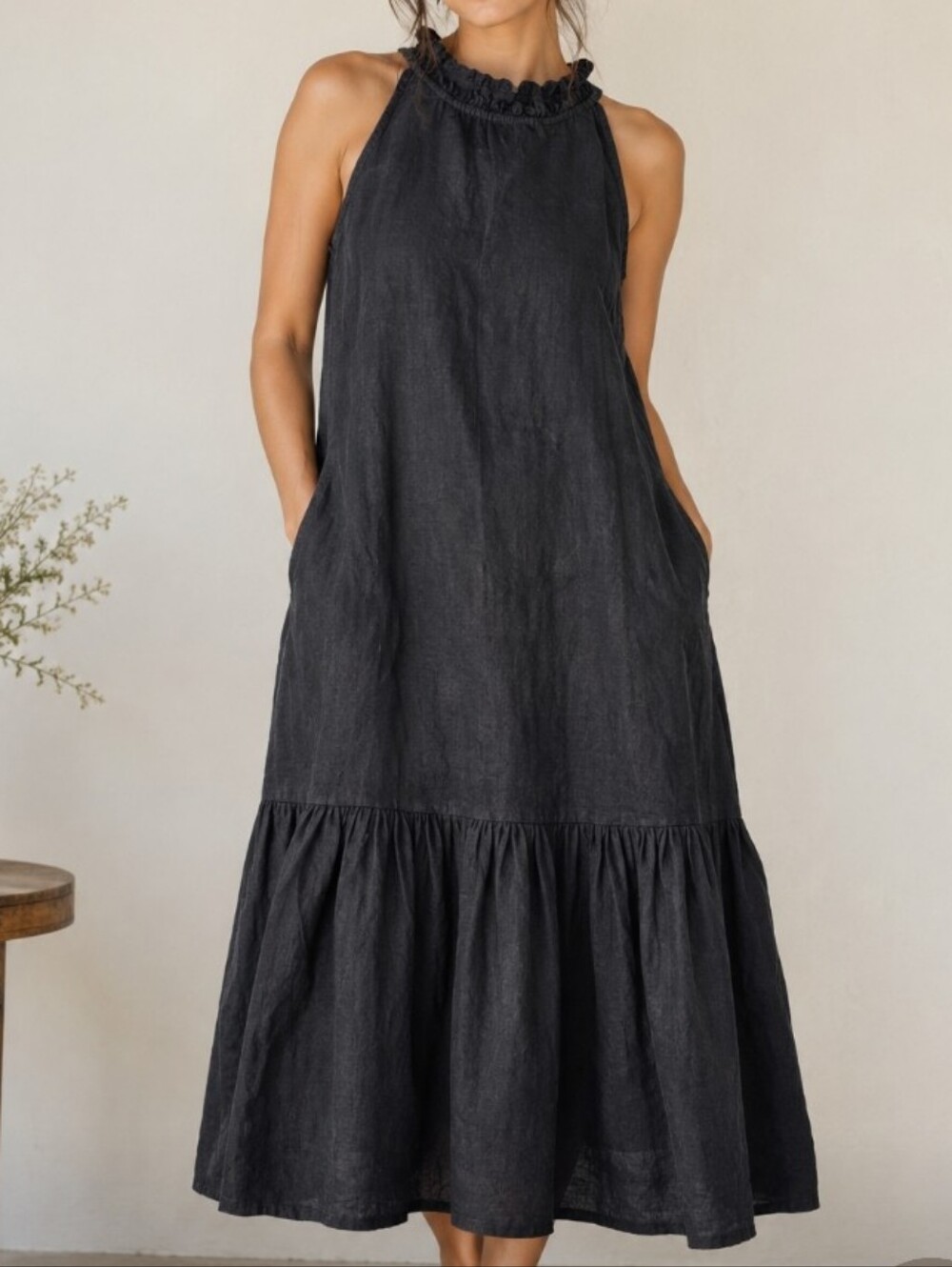 Maxi Linen black dress Size Small